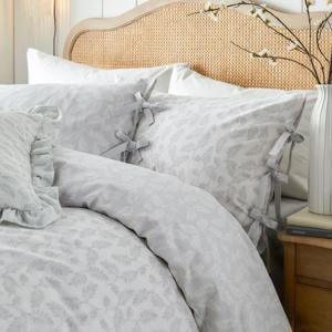 Wylder Chloe Soft White Reversible Duvet Cover Set